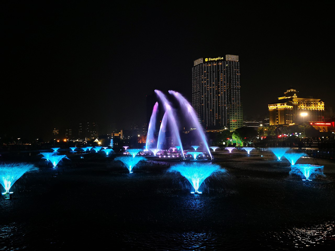 程控喷泉夜景